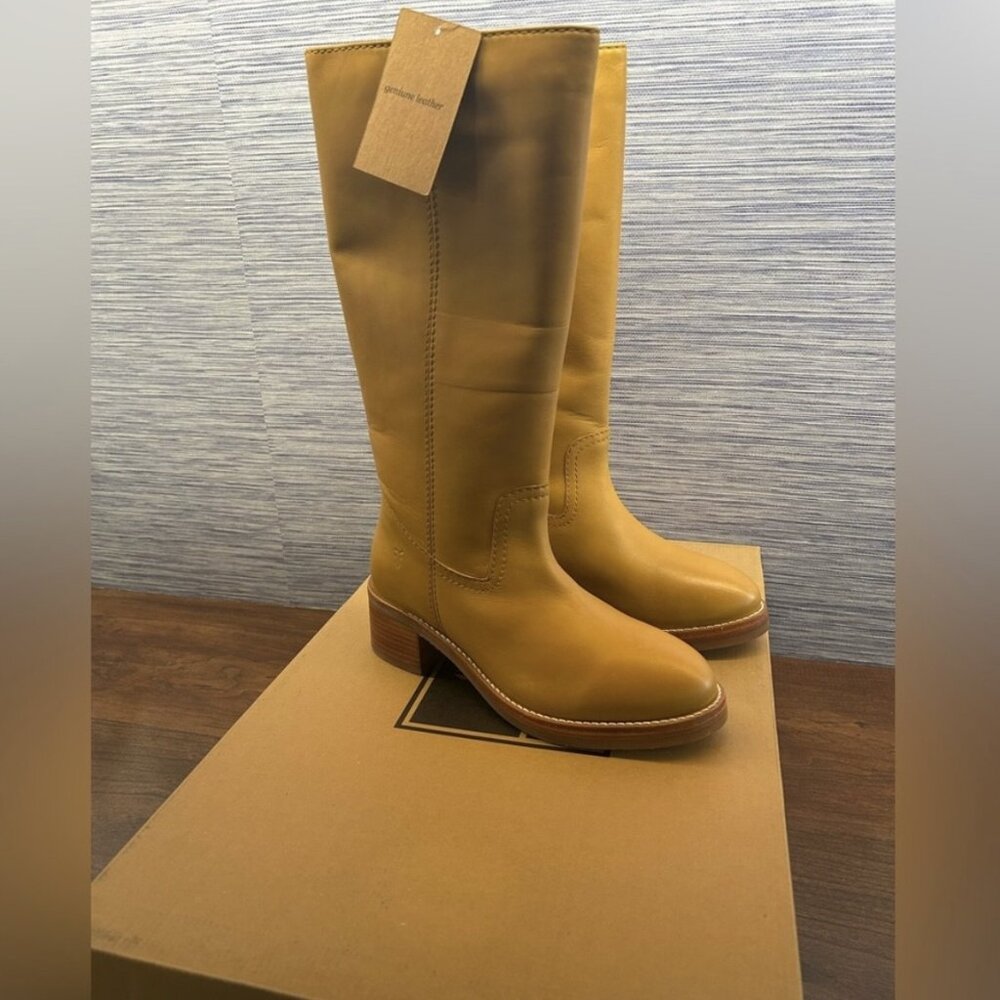 Frye Campus Boot “Camryn”  in color Banana size 9.5 NWT new in box - Picture 10 of 11